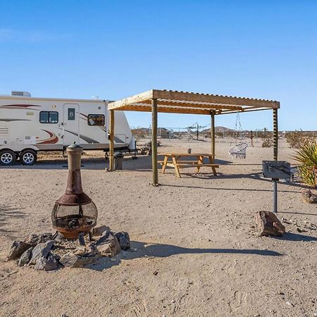 Jt Village Campground - Bunkhouse Джошуа-Три Экстерьер фото